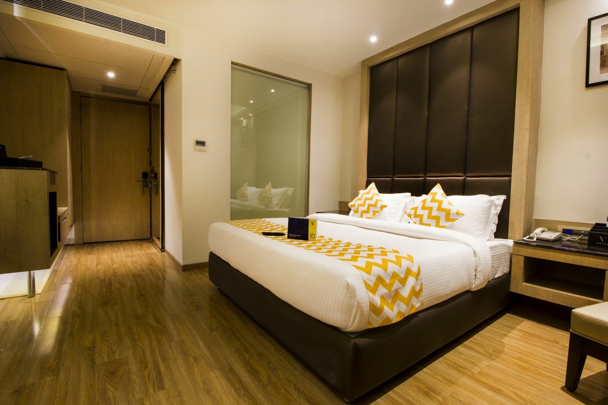 Fabhotel Prime V Hazratganj Lucknow Buitenkant foto